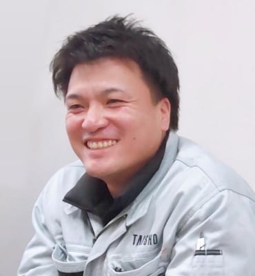 スタッフインタビュー